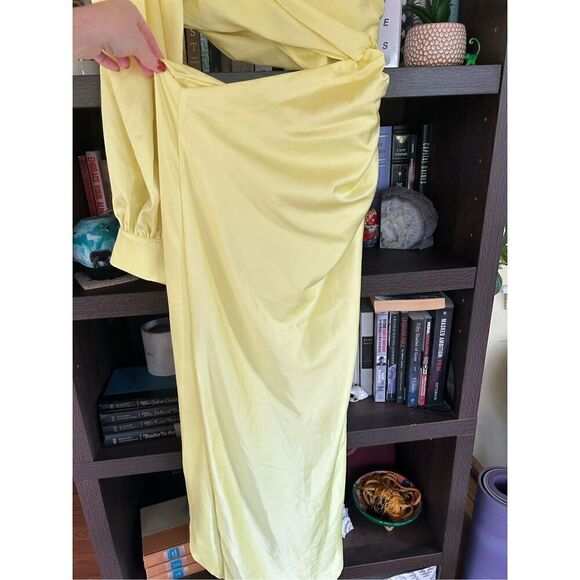 NWOT Gigii’s (Neiman Marcus) Denisa Dress In Yellow Size Medium MSRP $555 - Picture 9 of 10